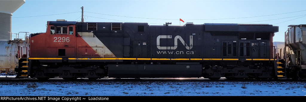 CN 2296